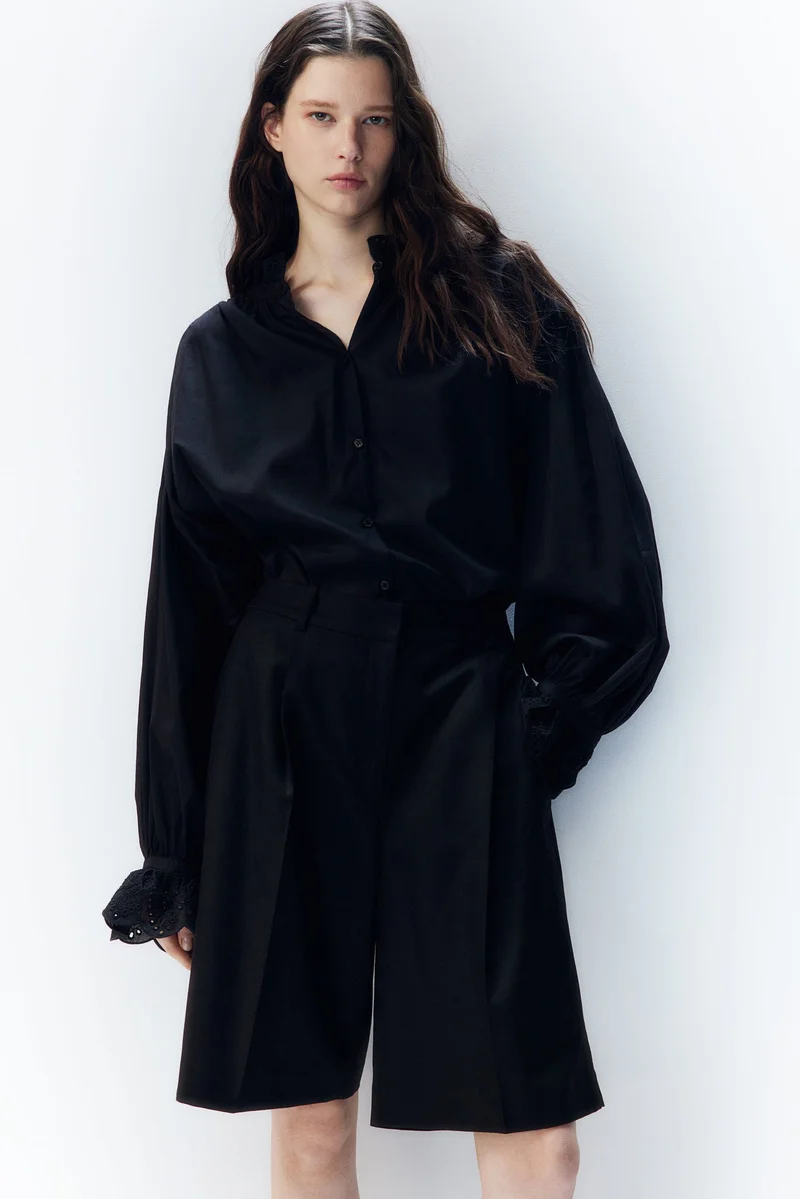 اتش اند ام بلوزة بتفاصيل مطرزة إنجليزية