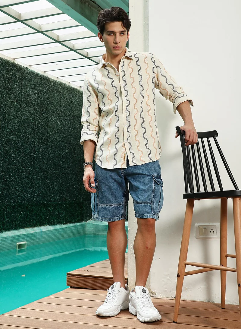 Campus Sutra Men's Off White Zigzag Pattern Full Sleeve Cotton Blend Shirt