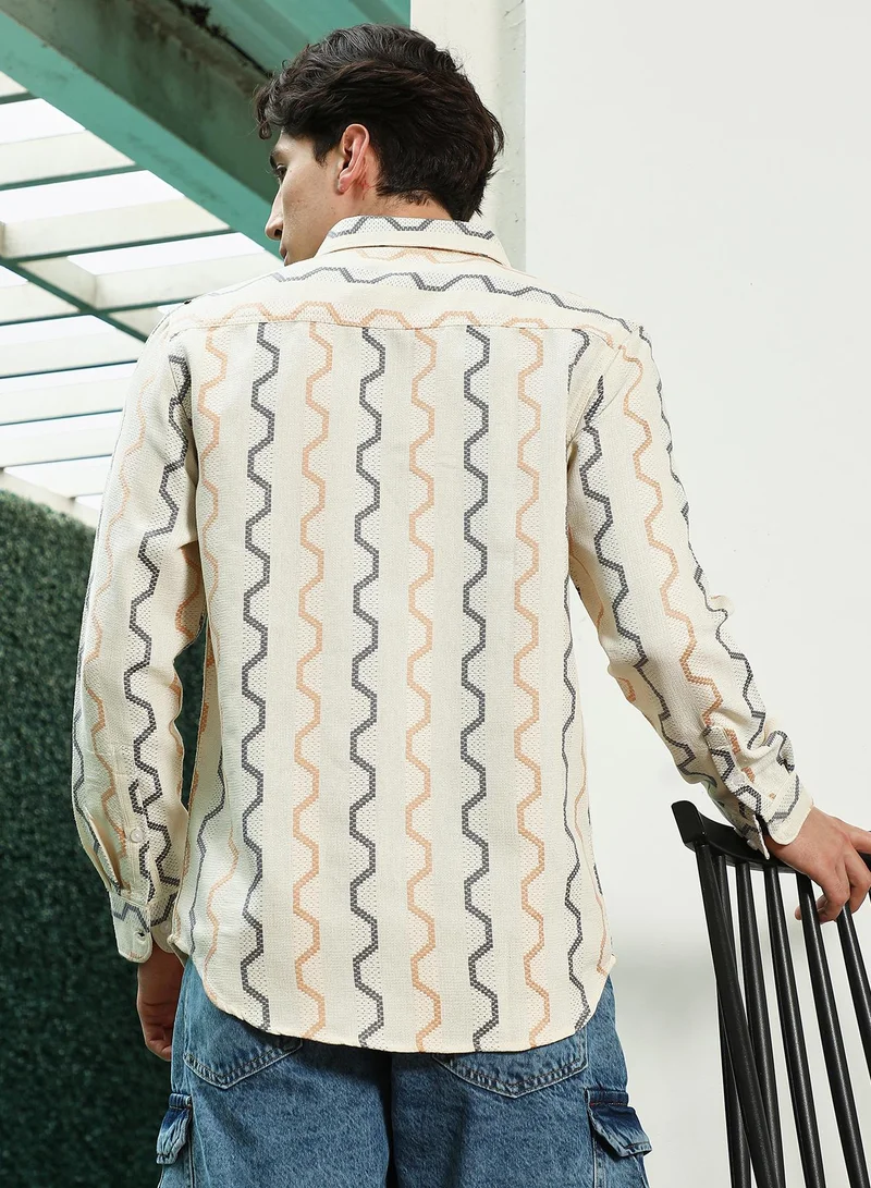 Campus Sutra Men's Off White Zigzag Pattern Full Sleeve Cotton Blend Shirt