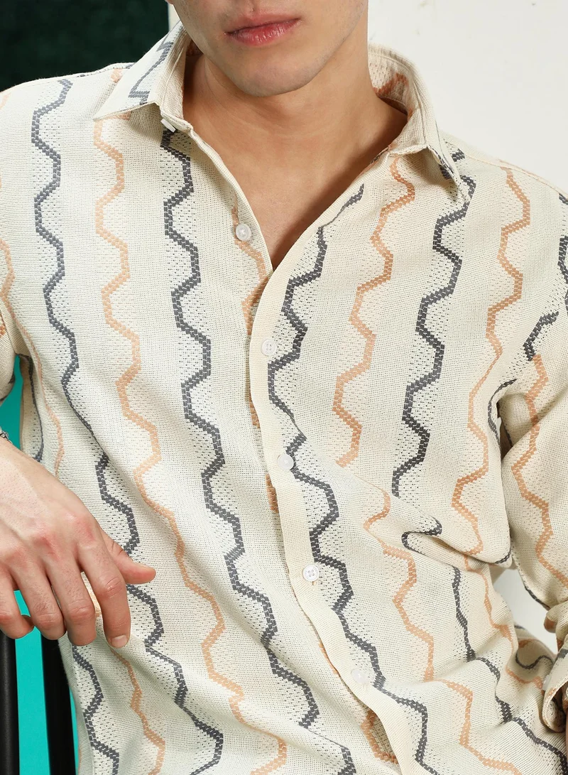 Campus Sutra Men's Off White Zigzag Pattern Full Sleeve Cotton Blend Shirt