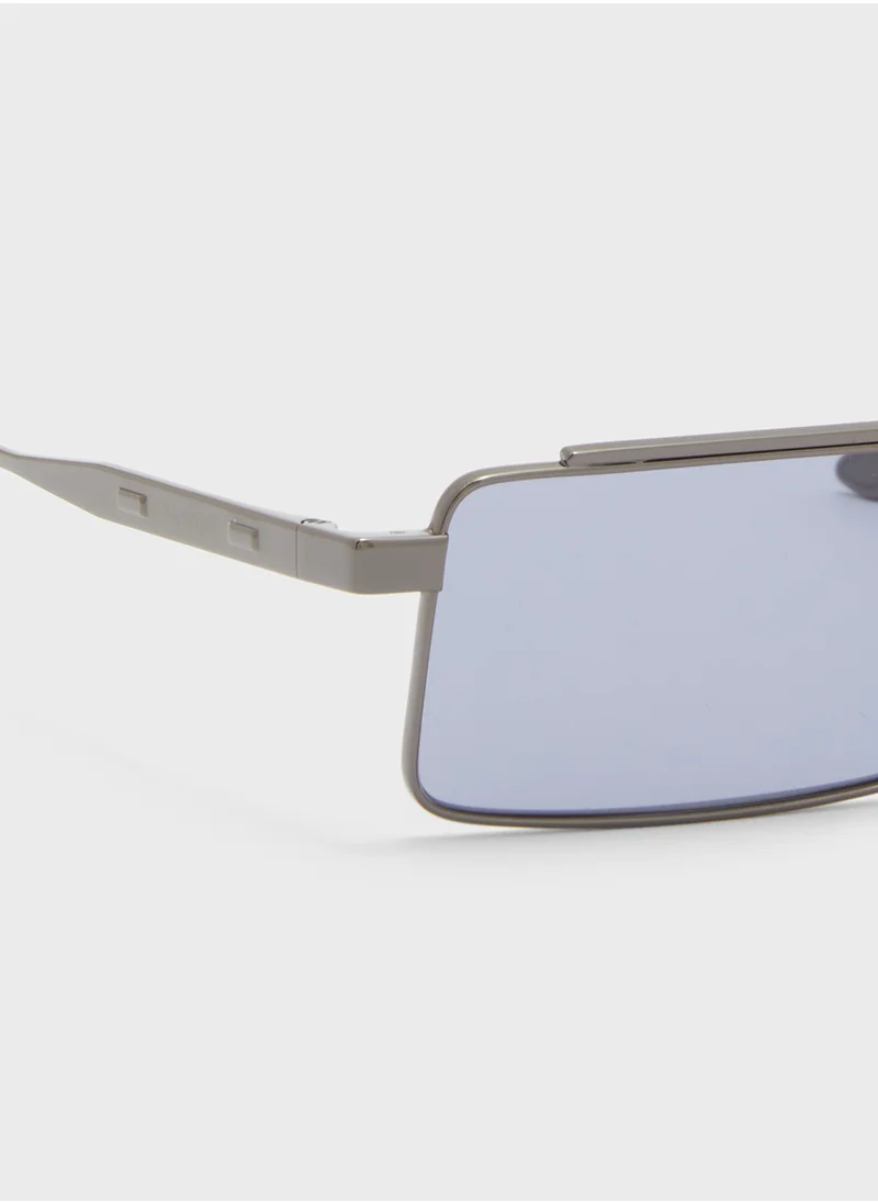 CALVIN KLEIN Modified Rectangle Sunglasses Ck24111S