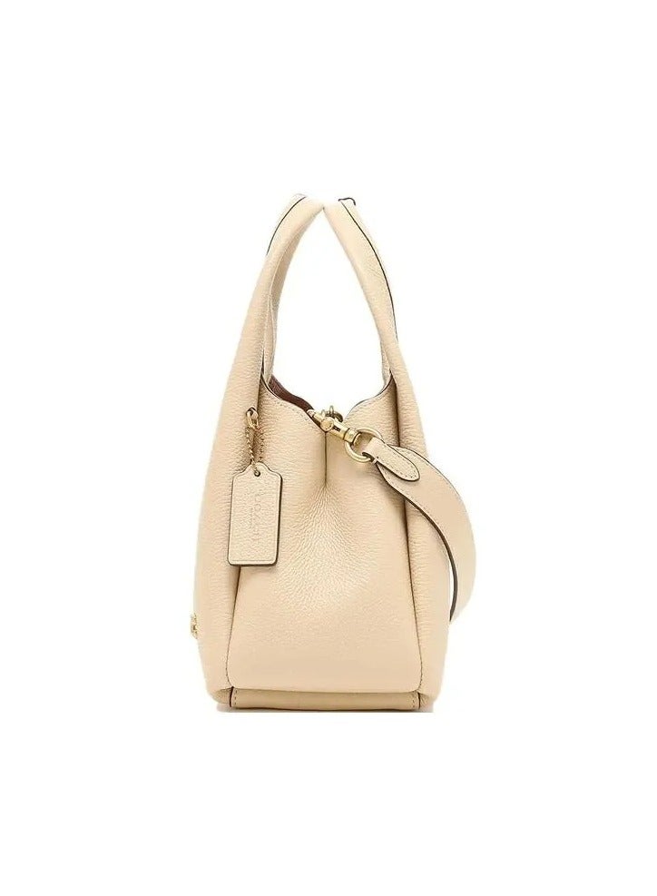 coachoutlet LANA SHOULDER BAG 23 - Image 3