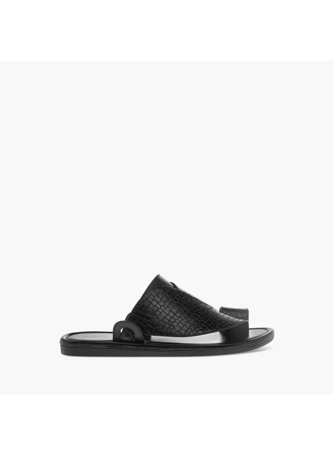 ال بي ال من شو اكسبرس صنادل عربية للأولاد بنعل مزخرف سهل الارتداء مع تفاصيل حلقة عند الأصابع