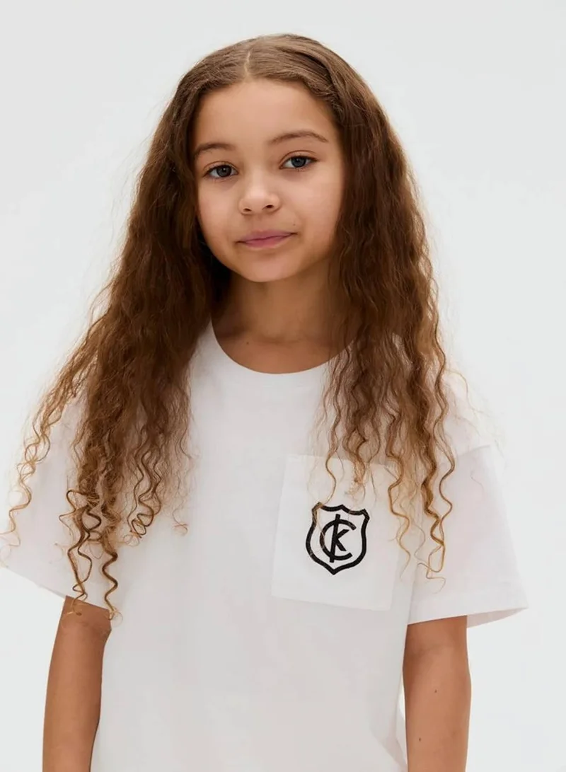 Calvin Klein Jeans Bright White Relaxed Pocket T-Shirt for Women | Best Price UAE