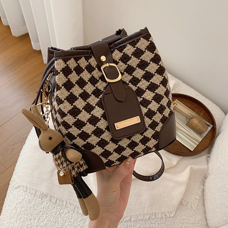 This Year'S Popular Bag Women'S 2023 Retro Rhombus Bucket Bag Fashion Niche Design Shoulder Messenger Bag - Image 2