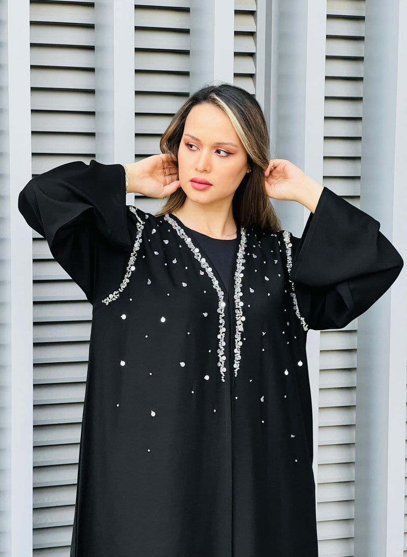 Moistreet Crepe Embellished Abaya - Image 5