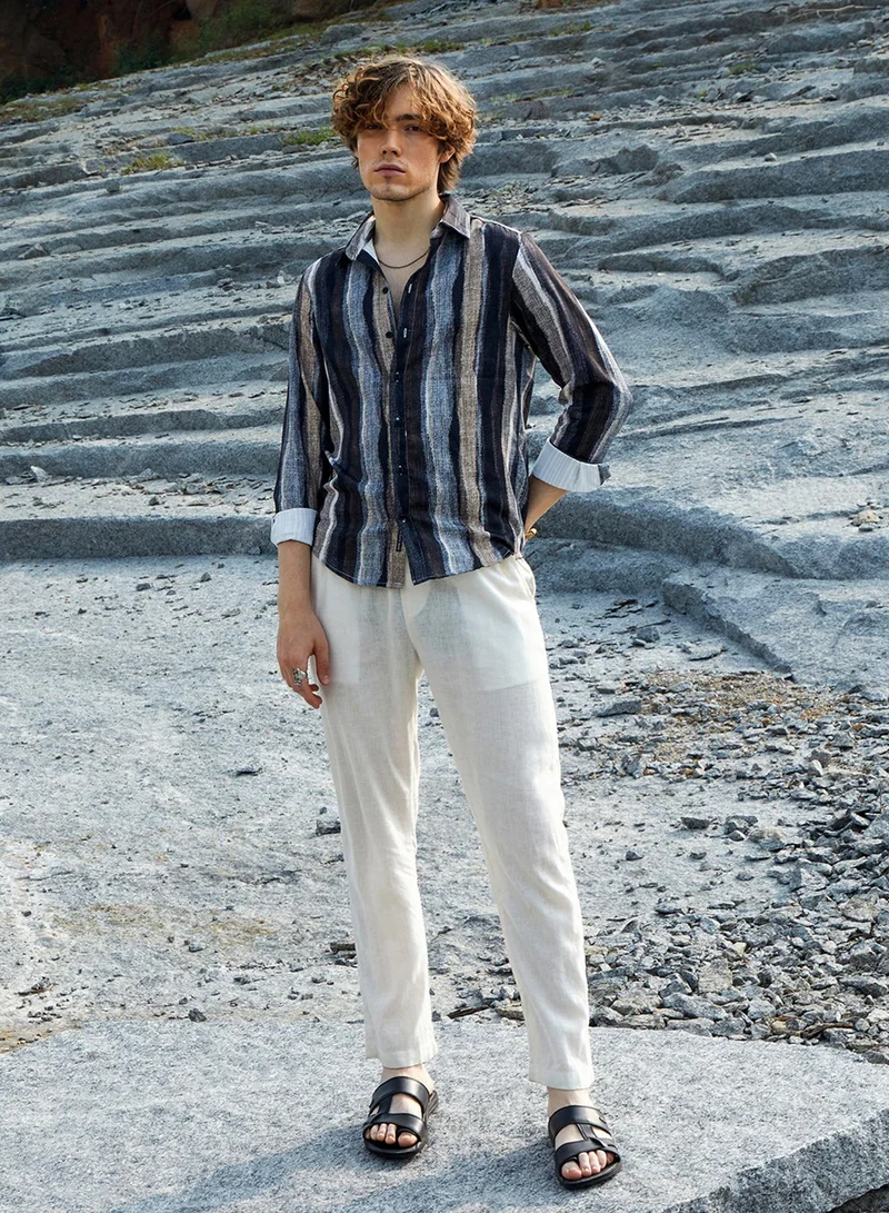 كامبوس سوترا Men's Prussian Blue & Ash Brown Brushed-Stripe Shirt