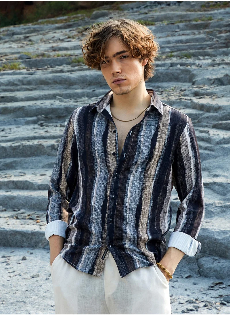كامبوس سوترا Men's Prussian Blue & Ash Brown Brushed-Stripe Shirt