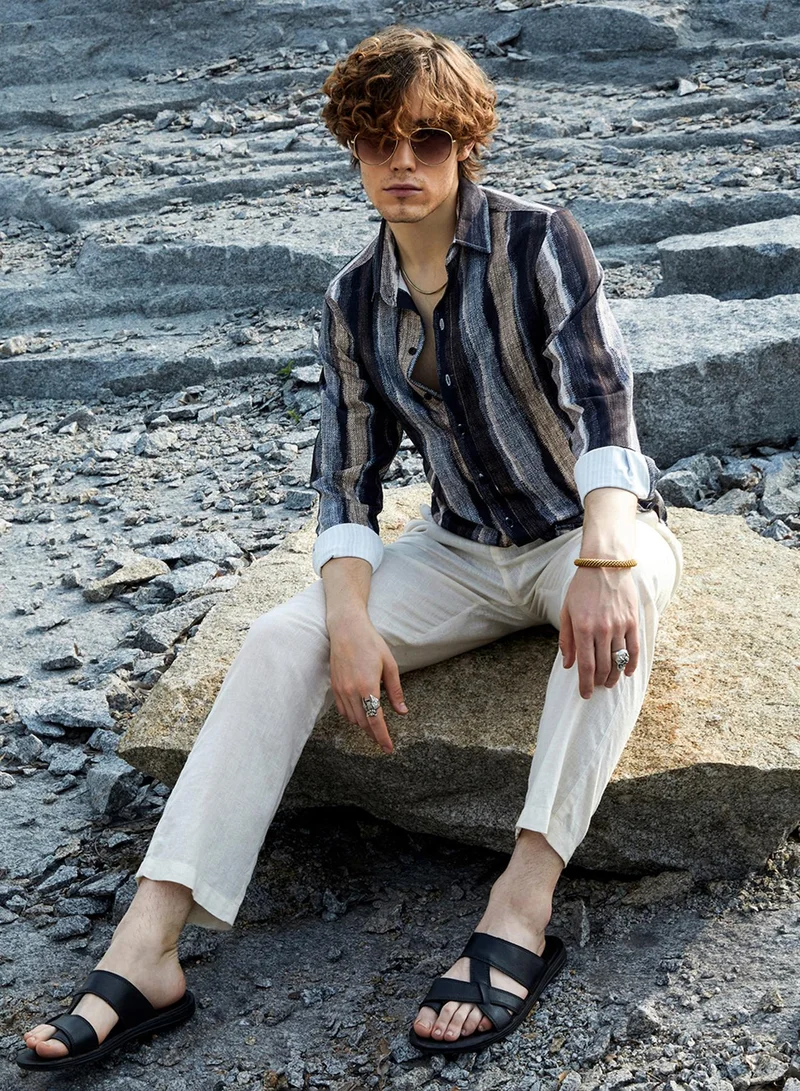 كامبوس سوترا Men's Prussian Blue & Ash Brown Brushed-Stripe Shirt