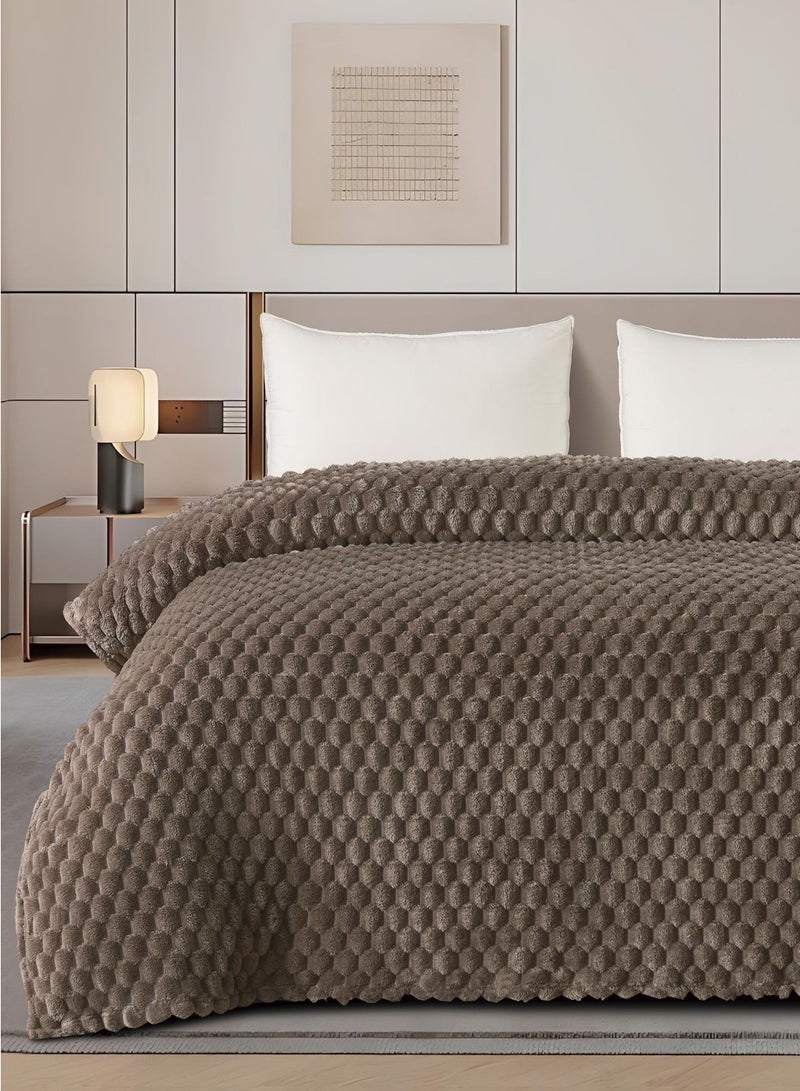 MingLi Soft Textured Bed Blanket for Two People, Summer, 1.8 kg, King Size, 220x200 cm  - Image 3