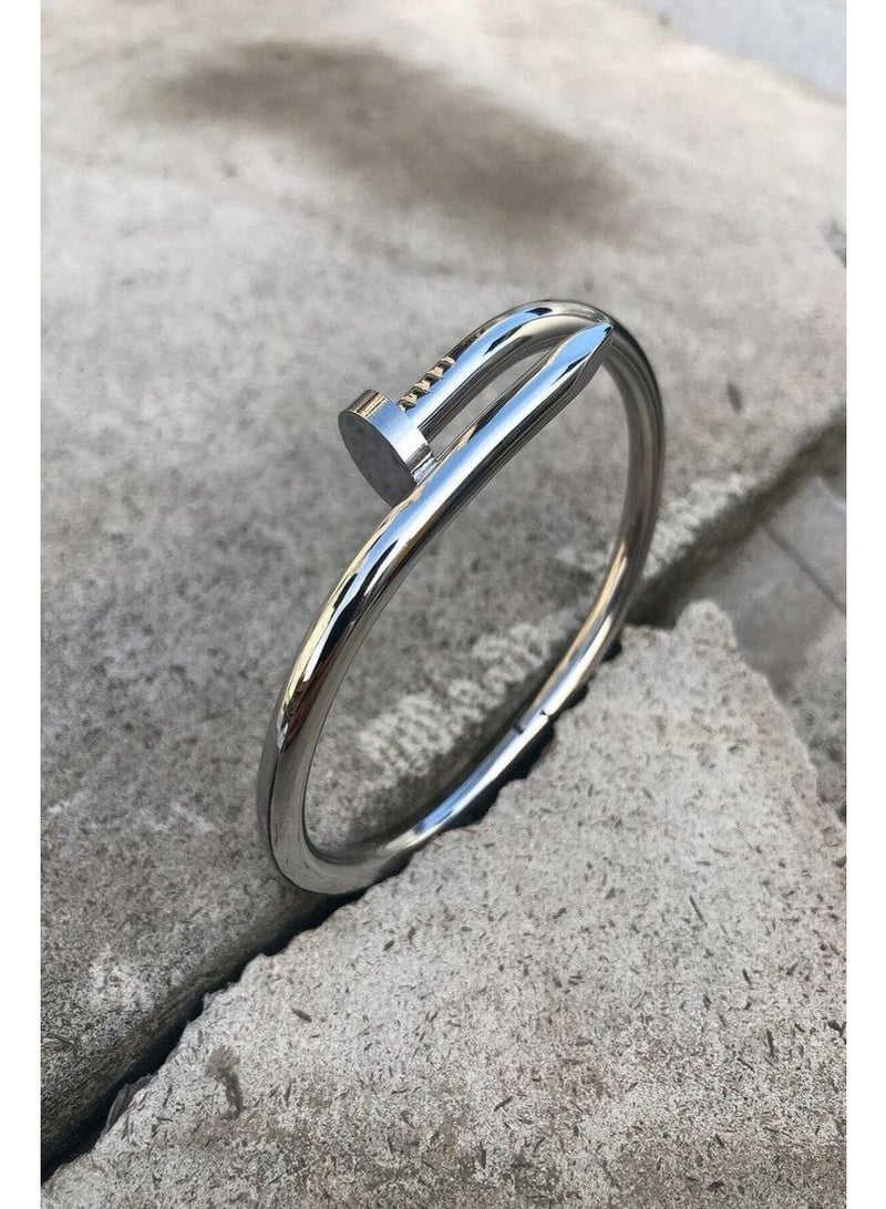 A metal bracelet with curved nail design for Unisex - Image 1