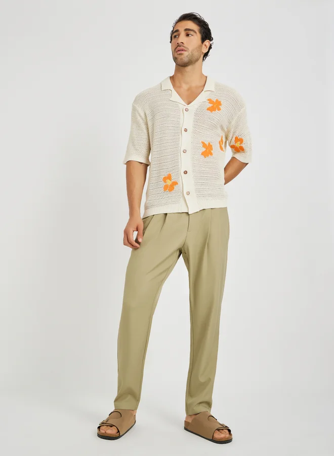 Take Two Men Green Solid Slant Pocket Pleated Relaxed Fit Pants