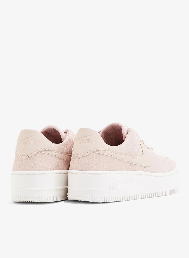 نايكي حذاء اير فورس 1 سيدج