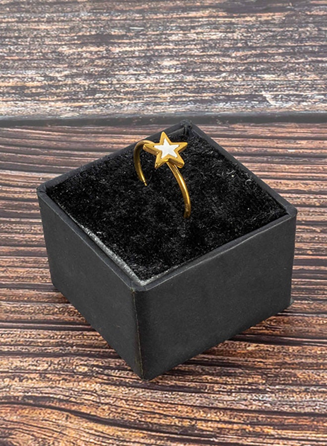 The Black Pearl Accessories Star Stainless Steel Golden Ring Size 17  - Image 1