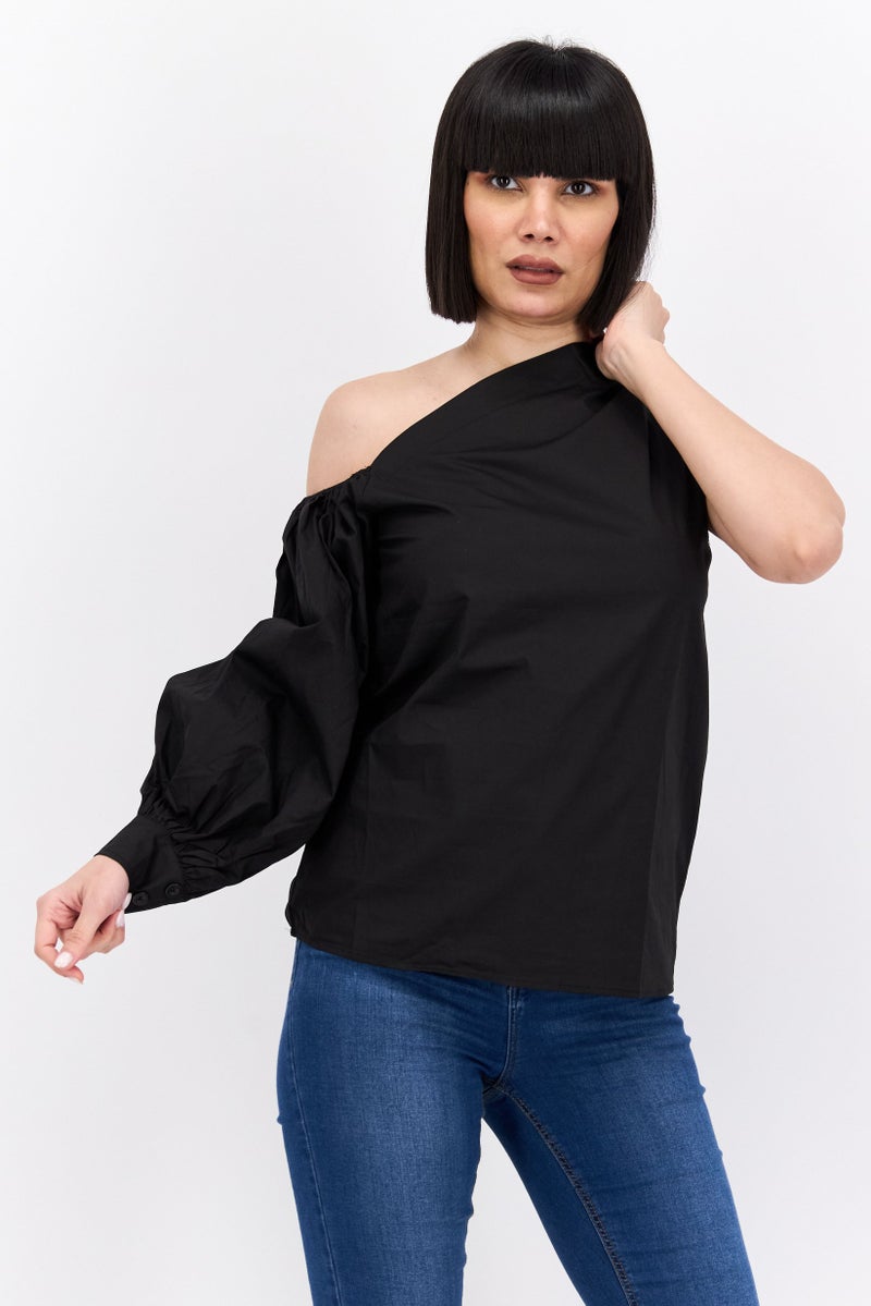 In the style بلوزة نسائية بكتف واحد غير متماثل بأكمام عادية، سوداء - Image 1