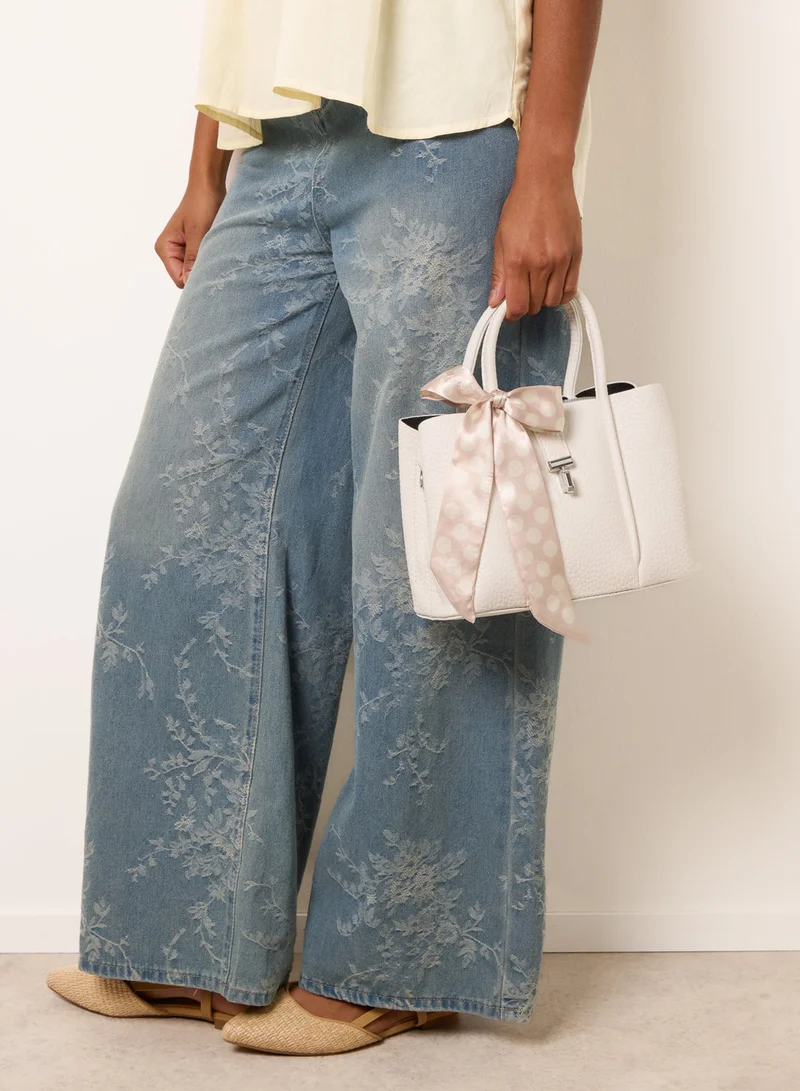 بلو فانيلا Scarf Top Handle Bag