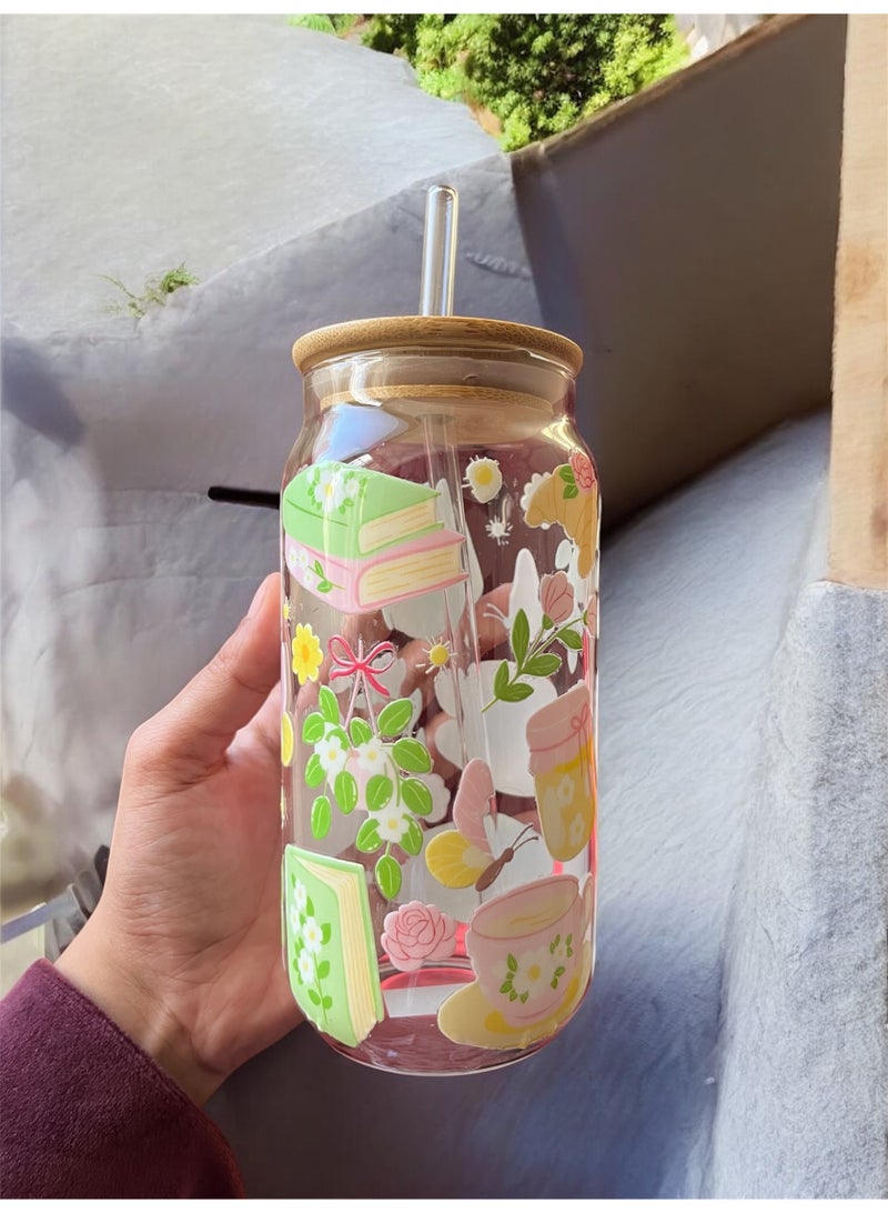 كوب آيس كوفي زجاجي بغطاء خشبي  تصميم الزهور وكتب وفناجين  550 مل مع شاليموه - Image 4