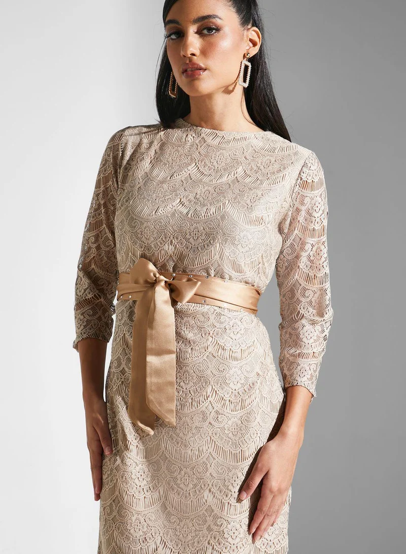 جولدن ابل Lace Detail Dress