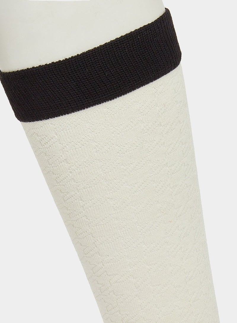 Styli Textured Color Block Calf Length Socks - Image 2