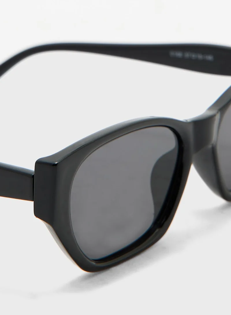 Seventy Five Casual Cat Eye Sunglasses