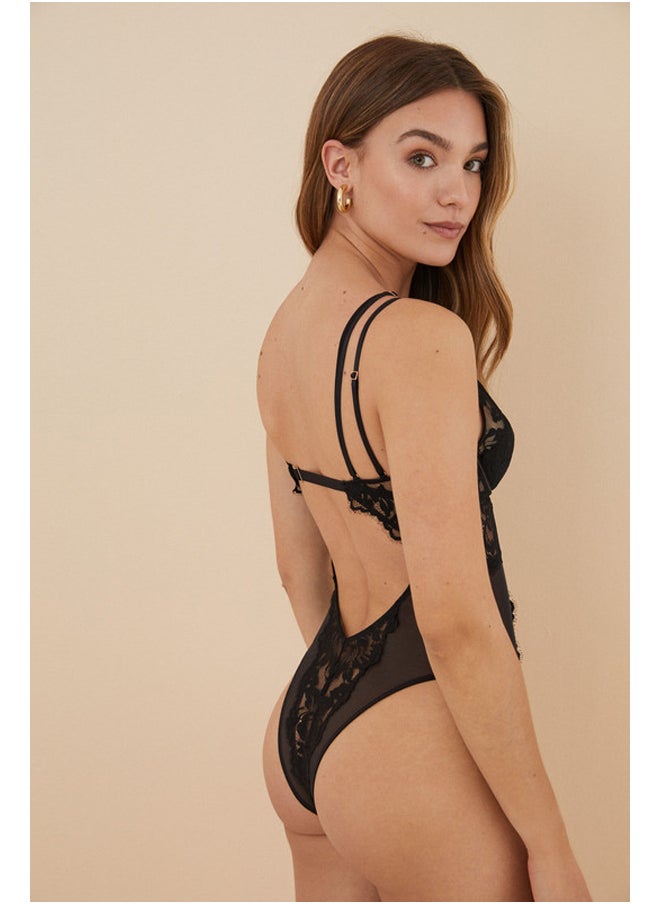 women'secret lace and tulle bodysuit with hoop and padding  - Image 5