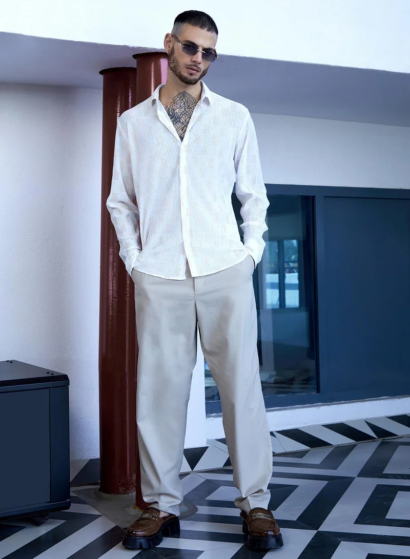 Campus Sutra Men's Chalk White Foil-Pleated Shirt