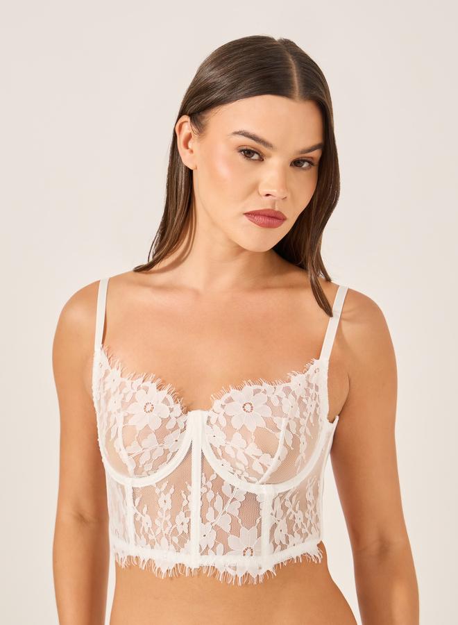 Styli Styli Non-Padded Wired Eyelash Edge Lace Bra and Bikini Briefs Set  - Image 2