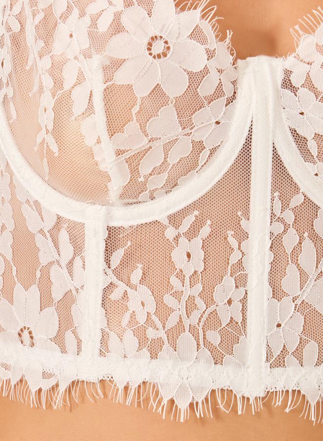 Styli Styli Non-Padded Wired Eyelash Edge Lace Bra and Bikini Briefs Set  - Image 3