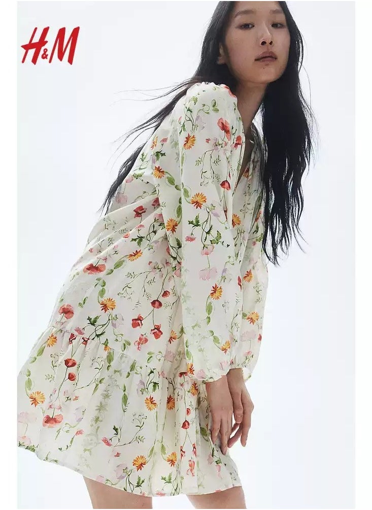 H and M - HM Women's New Round Neck Loose Lightweight Comfortable And Fashionable Dress - Image 1