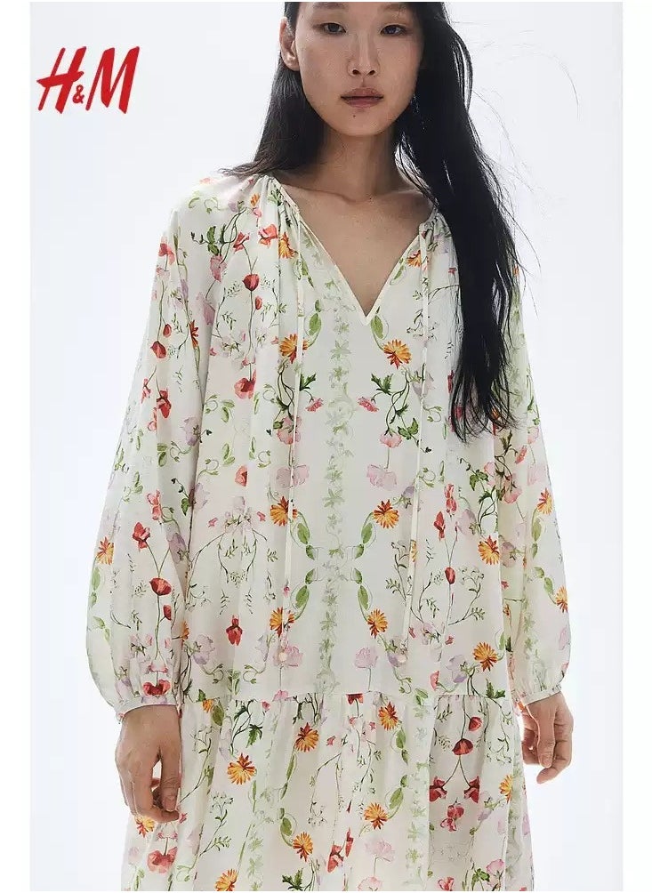 H and M - HM Women's New Round Neck Loose Lightweight Comfortable And Fashionable Dress - Image 1