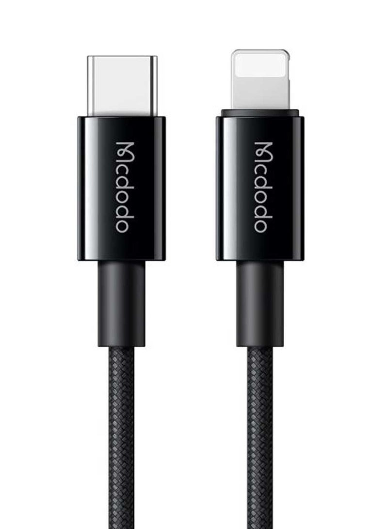 مكدودو كابل بيانات CA-276 Lightning بطول 1.20 متر، تصميم حلزوني مرن مضفر من النايلون وهيكل قوي من الألومنيوم، شحن سريع 2 أمبير، متوافق مع أجهزة iPhone وباور بانك، مؤشر حالة الشحن LED ودعم مزامنة البيانات، متين وخالٍ من التشابك. - Image 1