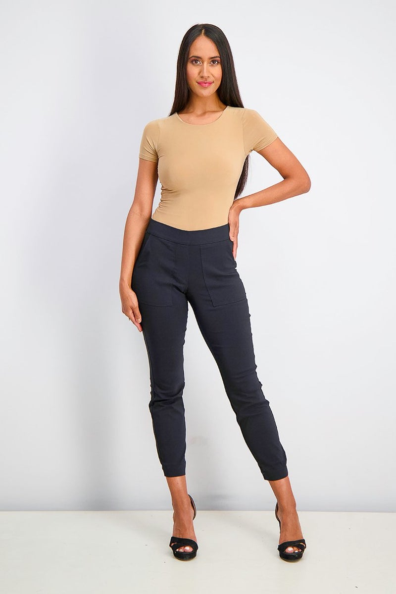 Tchibo سروال نسائي بطول الكاحل قابل للتمدد، أسود - Image 4