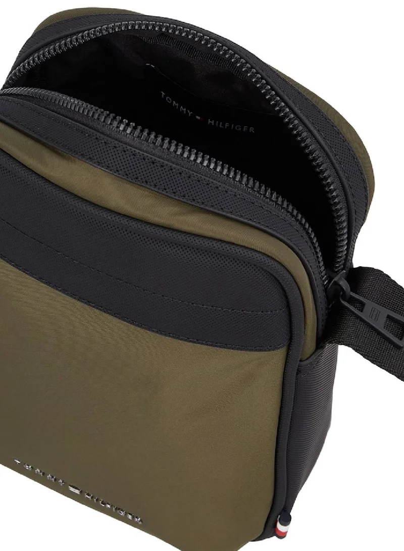 TOMMY HILFIGER Repreve Mini Reporter Bag