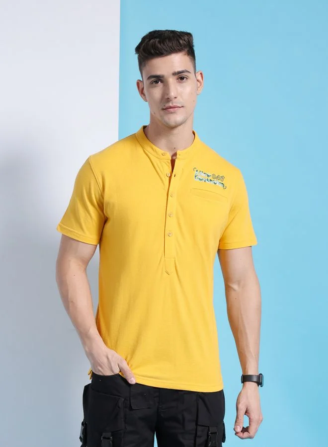 شركة المرآب الهندية Men Slim Fit Placement Embroidery Henley Tshirt