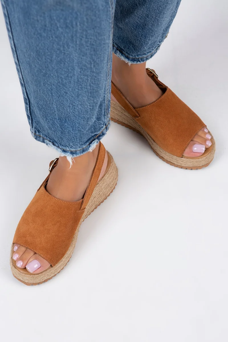 Manijero Manijero Penny Women's Genuine Leather Belted Buckle Tan Sandals