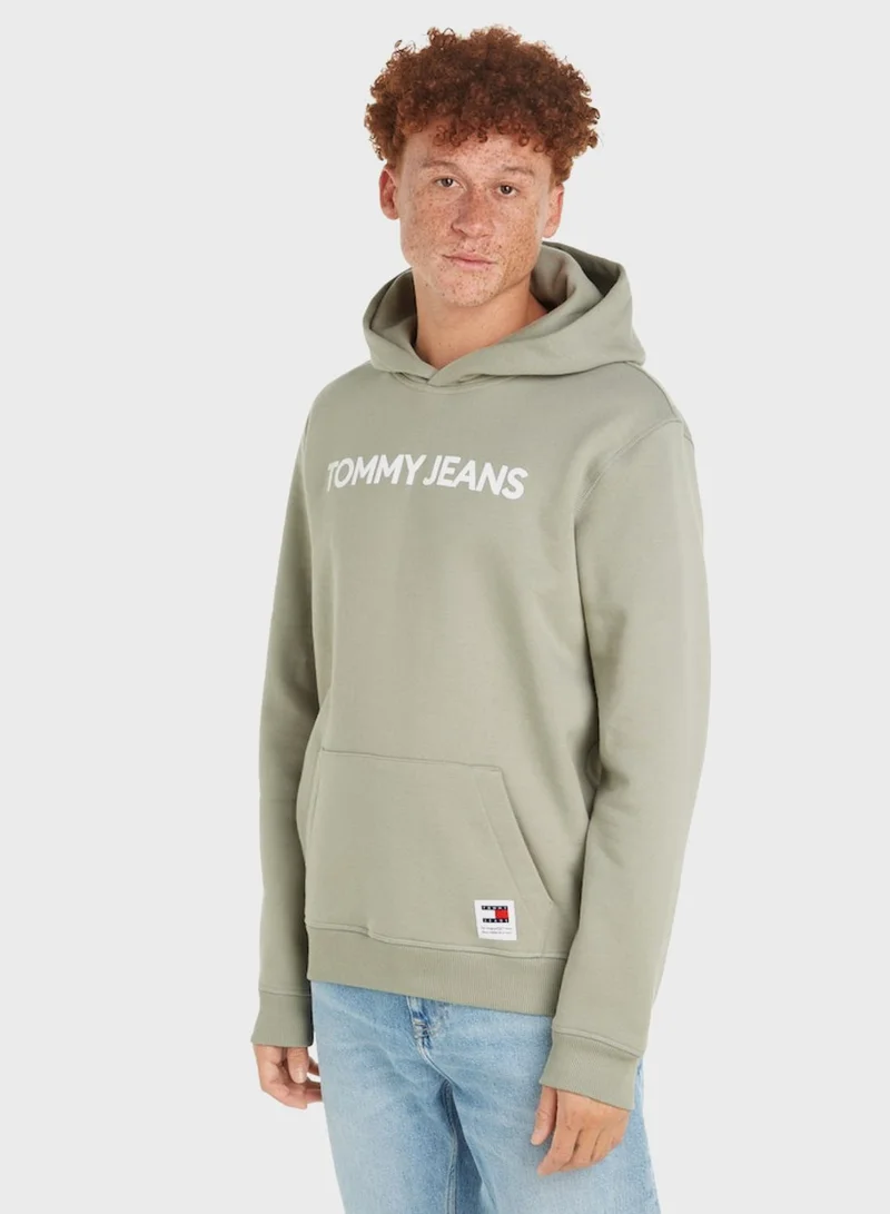 TOMMY JEANS Logo Hoodie
