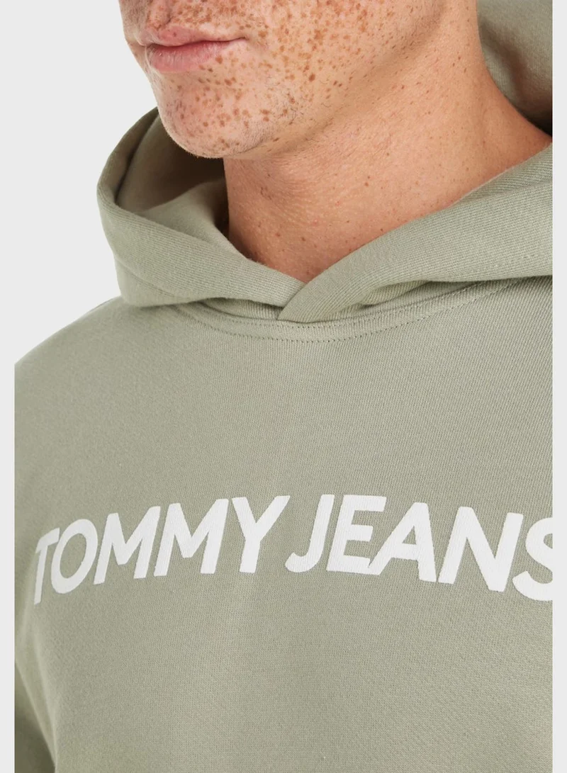 TOMMY JEANS Logo Hoodie