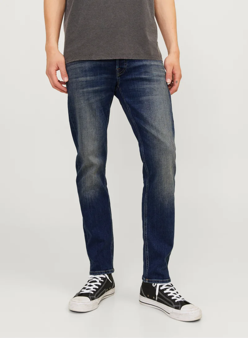 Tapered Fit Jeans