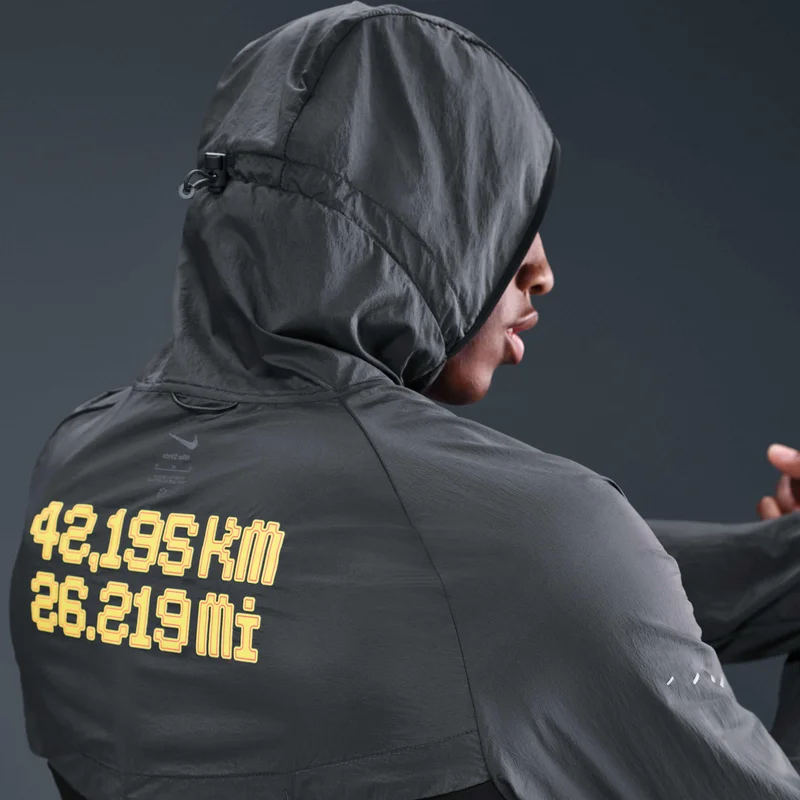 Nike Black Men's City MRTH Stride Running Jacket for Men | Best Price UAE