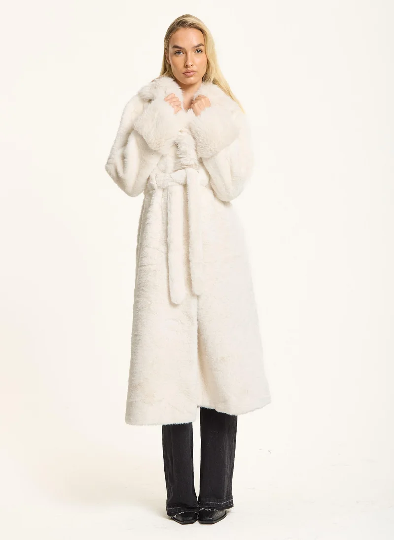 Liquorish White Longline Faux Fur Coat