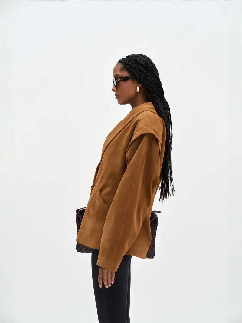 Mai Collection MAI STUDIOS Bronte Shoulder Detailed Blazer