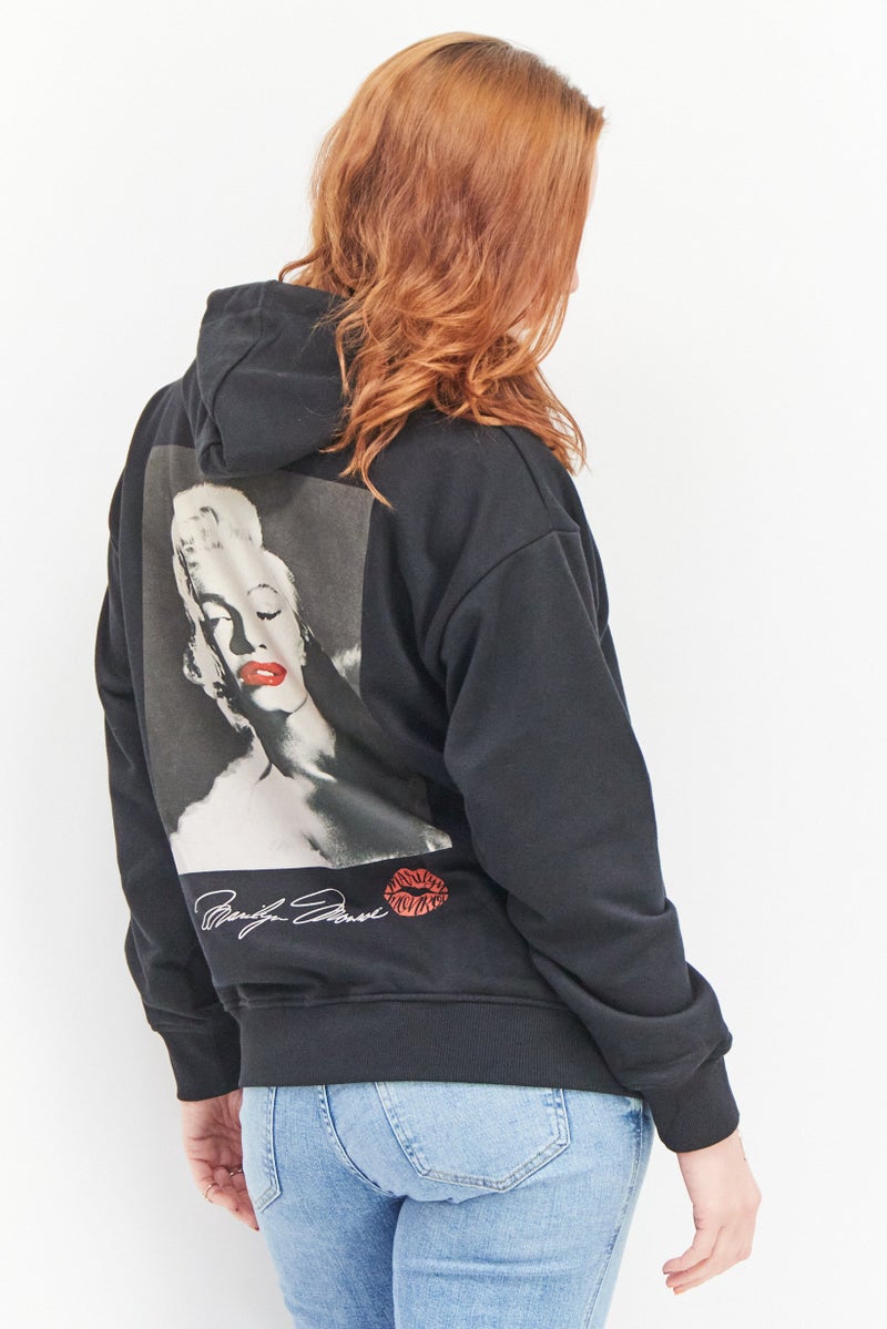 Marilyn Monroe سويت شيرتات نسائية بغطاء رأس بأكمام طويلة مطبوعة، سوداء - Image 4