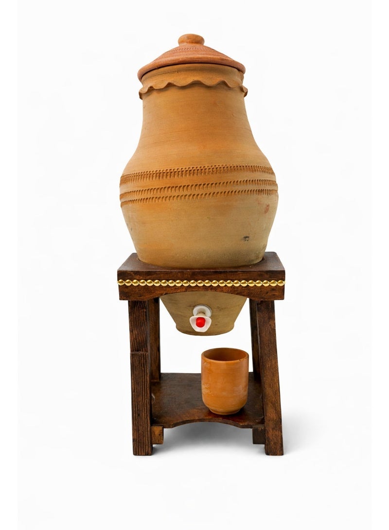 bilutih A clay jug with a float A clay water jar. The jar is considered clay. - Image 3