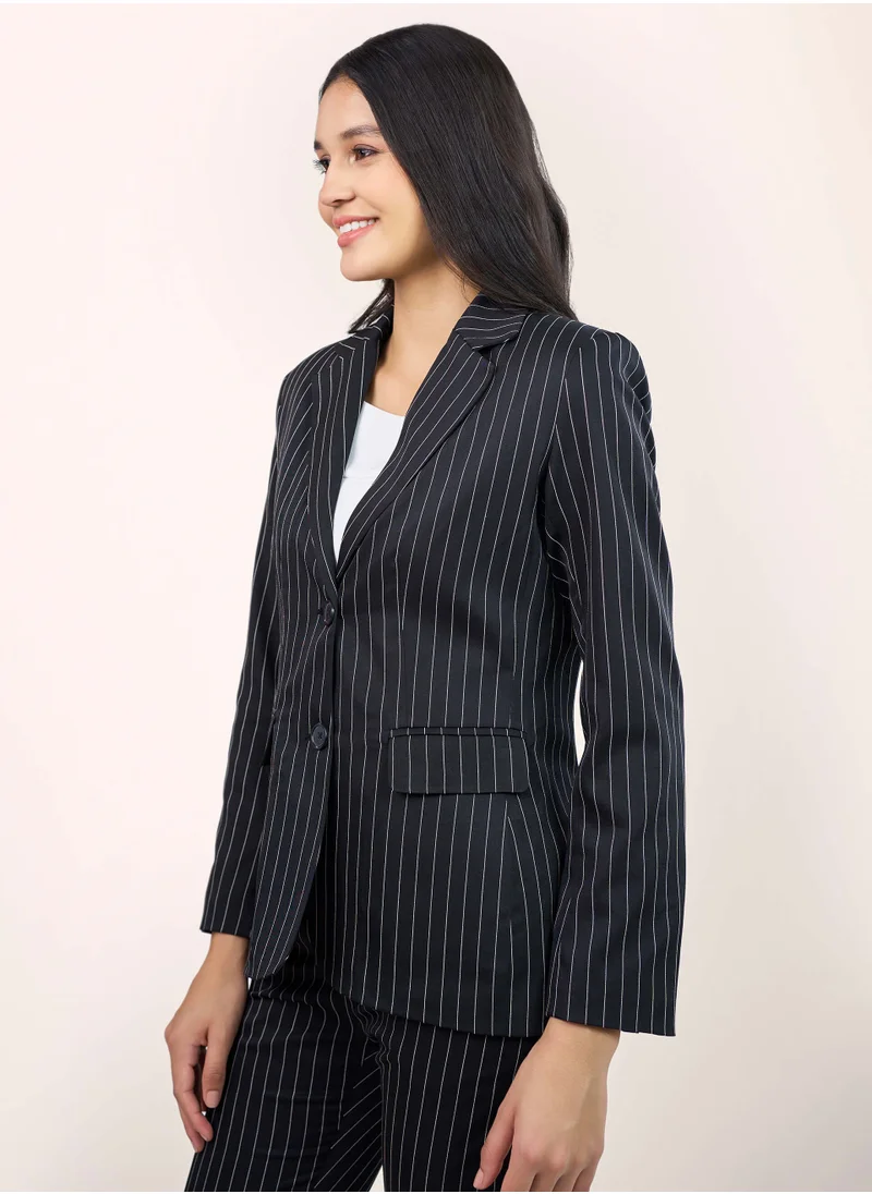 سولت اتاير Black Tailored Blazer - Stylish and Versatile Blazer for Work and Casual Wear, Perfect for Elevating Any Outfit with a Polished Look for Every Occasion.