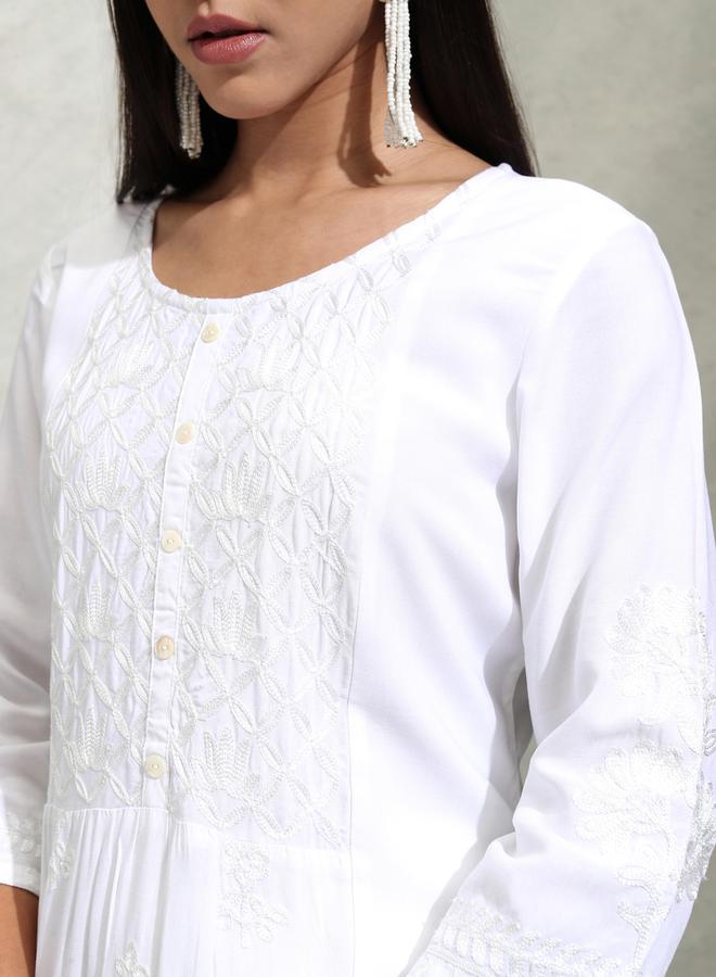 Vishudh Floral Embroidered Thread Work Straight Kurta & Palazzos Set by Styli  - Image 5