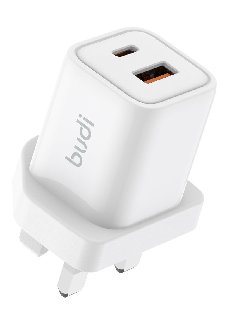 بودي شاحن حائط سريع بقدرة 33 واط بمنفذين (USB-C وUSB-A) يدعم تقنيات PD وQC وPPS، مزود بقابس بريطاني، يتضمن كابل USB-C إلى USB-C بطول متر واحد، باللون الأبيض. - Image 4