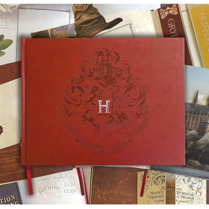 HARRY POTTER ARCHIVAL QUALITY PHOTO MEMORY ALBUM WITH INTERACTIVE PAGES AND SPACE FOR 144 PHOTOS