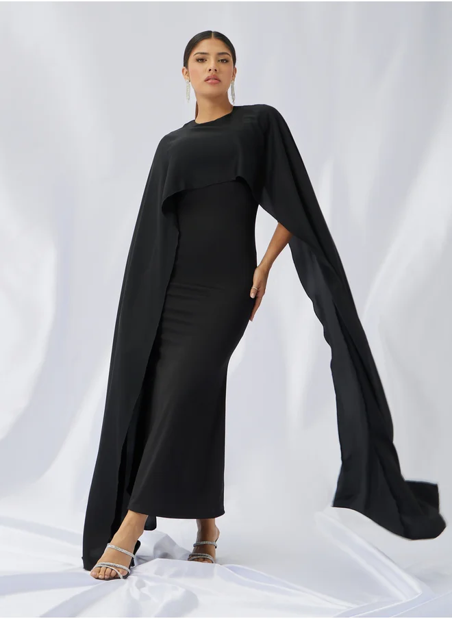ستايلي Solid Cape Sleeve Cape Maxi Dress