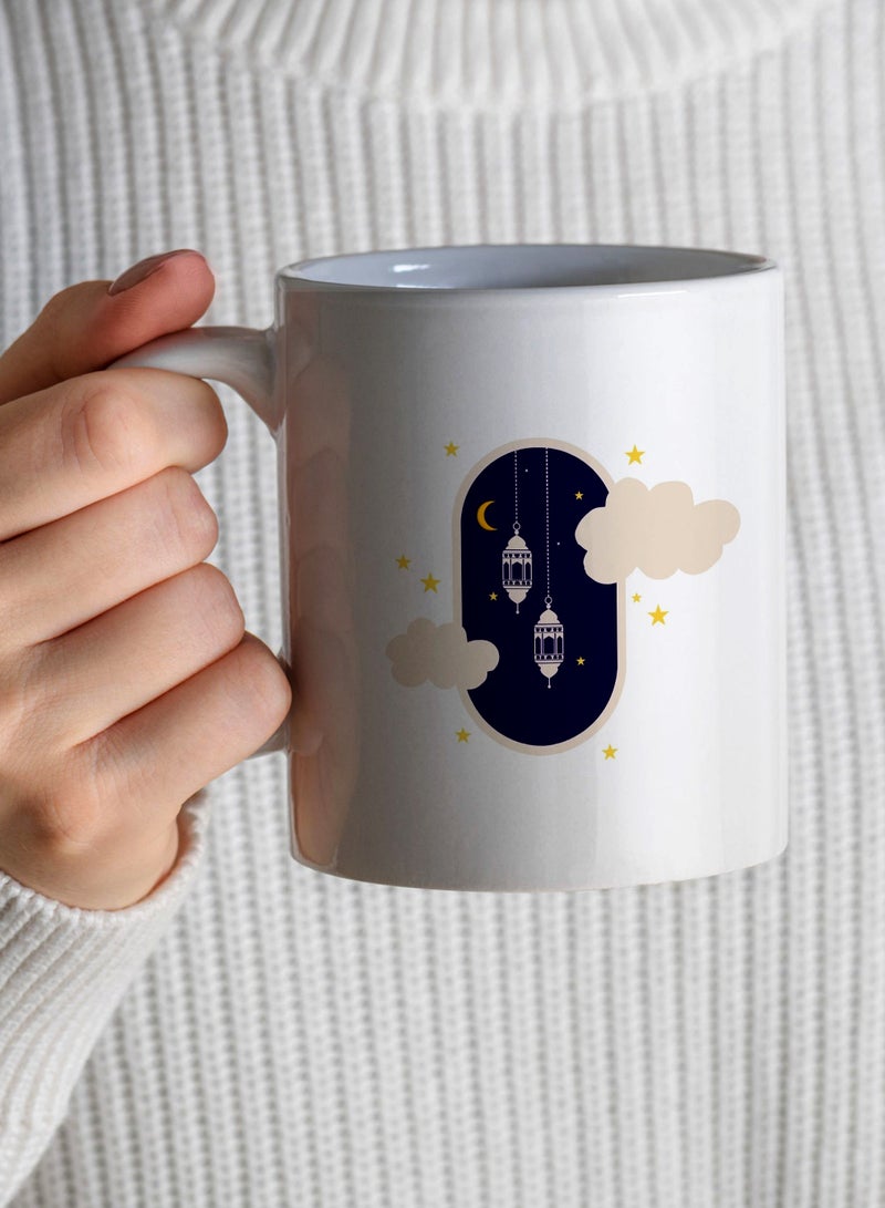 لوحة كوب ١١ أونصة من السيراميك بتصميم فوانيس وهلال رمضان - Image 3