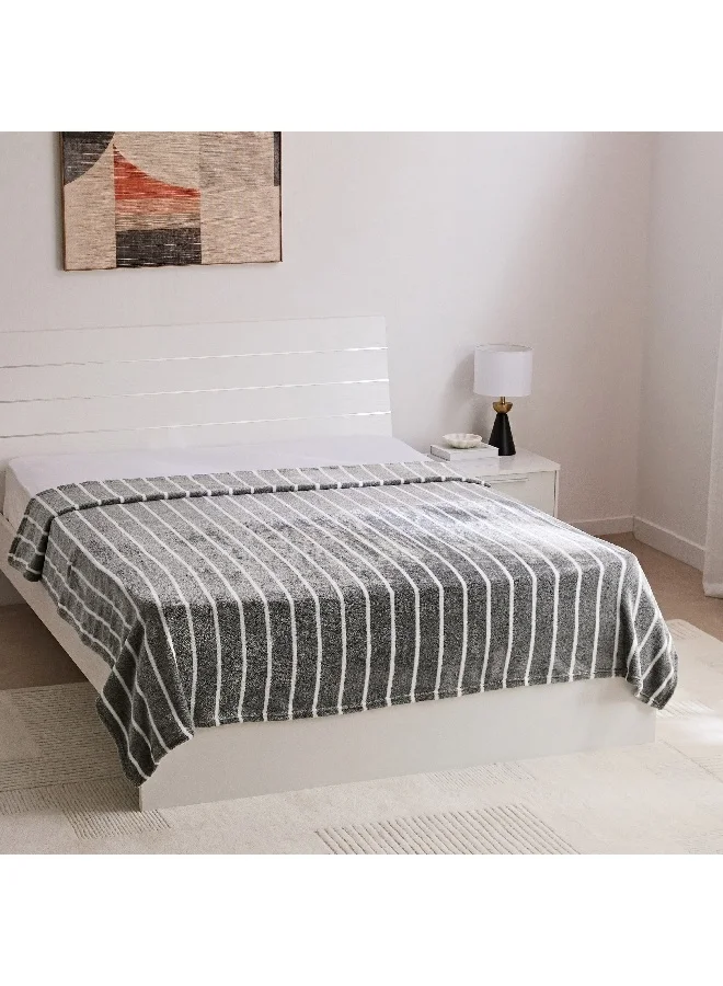 Home Box Linoa YD Stripe Queen Blanket 200 x 220 cm